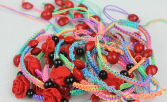 紅豆寄相思，七彩線編織浪漫——紅豆手鏈情侶飾品廠家批發全解析